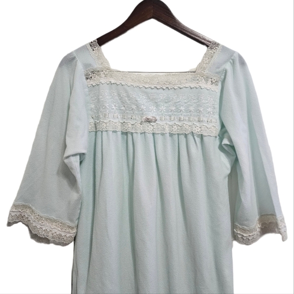 Christian Dior vintage nightgown long 3/4 sleeve lace trim blue size medium - Picture 2 of 14